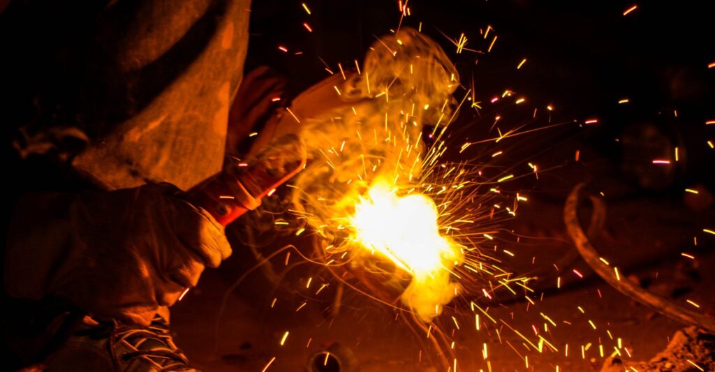 welder using quality tools